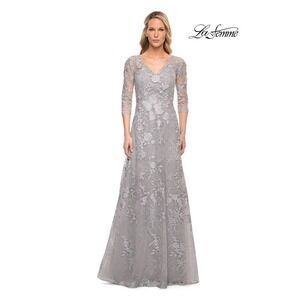 NWOT La Femme Lace Rhinestone Gown Women's Silver Half Sleeve Size 6 $598